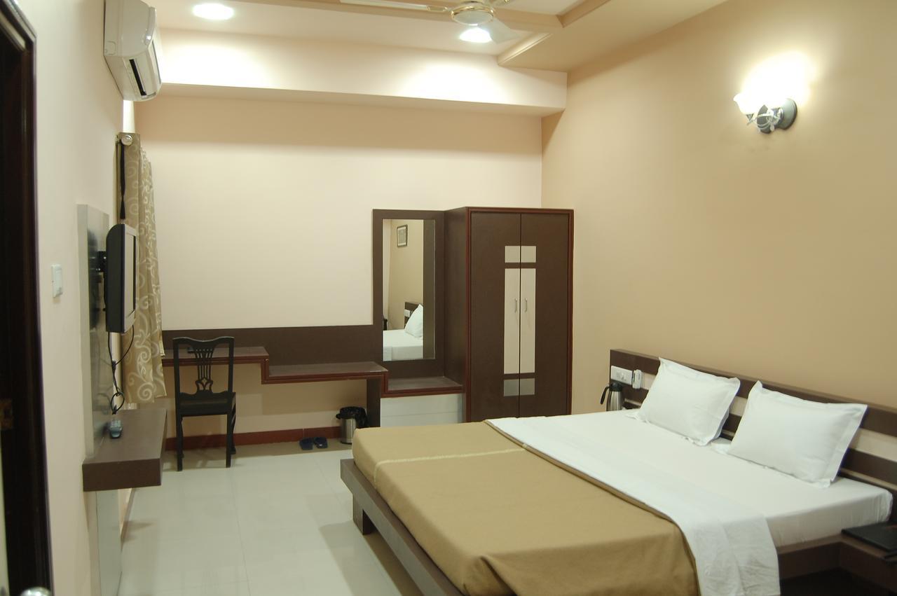 Hotel Raj Mahal Bikaner Buitenkant foto